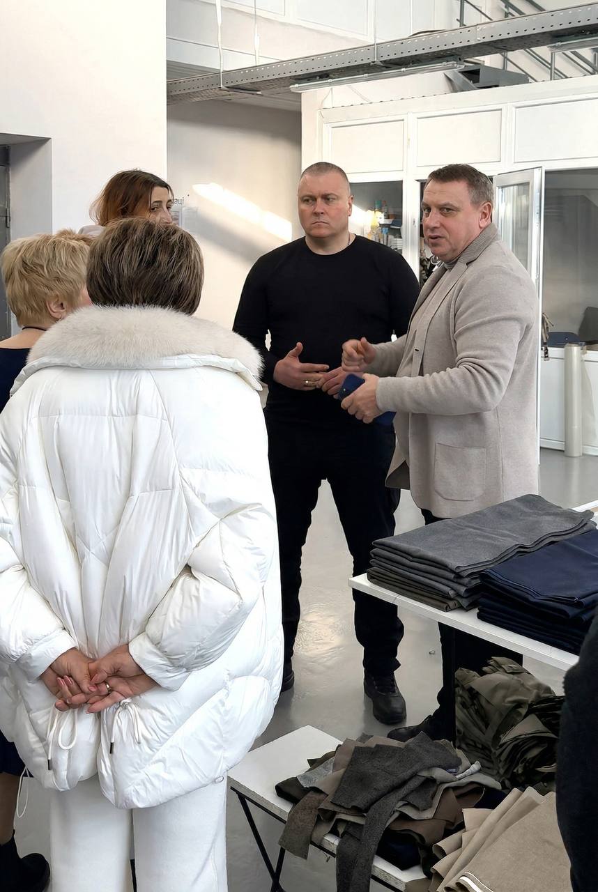 IMG_6830.JPG (139 KB)